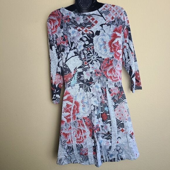 One World Tunic    - Picture 5 of 7